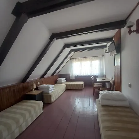 Pokoje Goscinne Kormoran Homestay *
